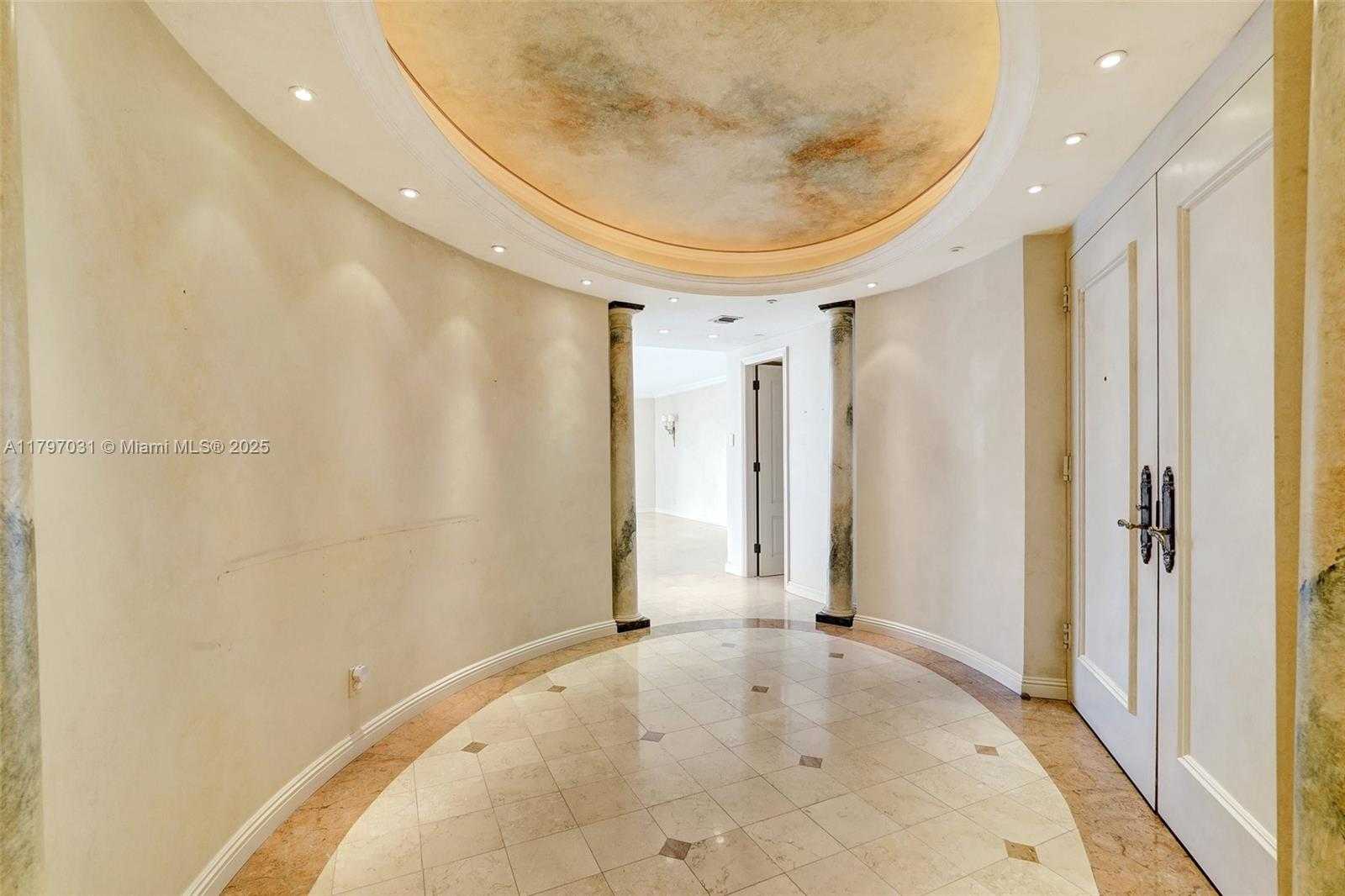 Small Image of 19667 TURNBERRY WAY #16GR, Aventura Number 27