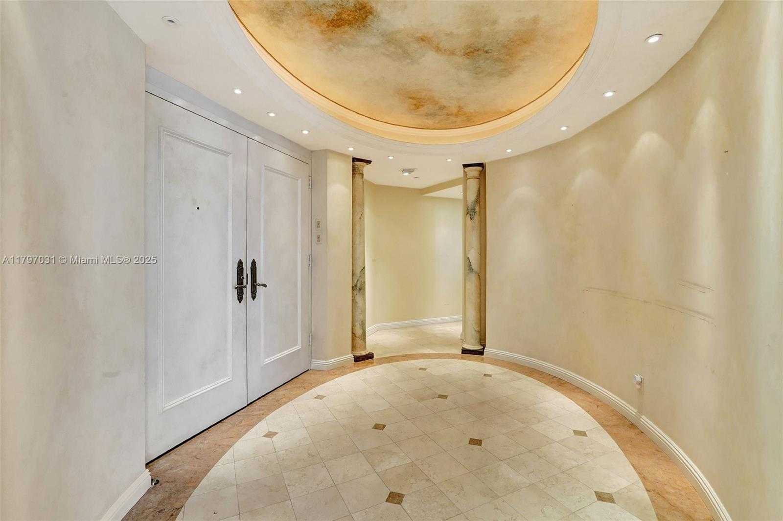 Small Image of 19667 TURNBERRY WAY #16GR, Aventura Number 29