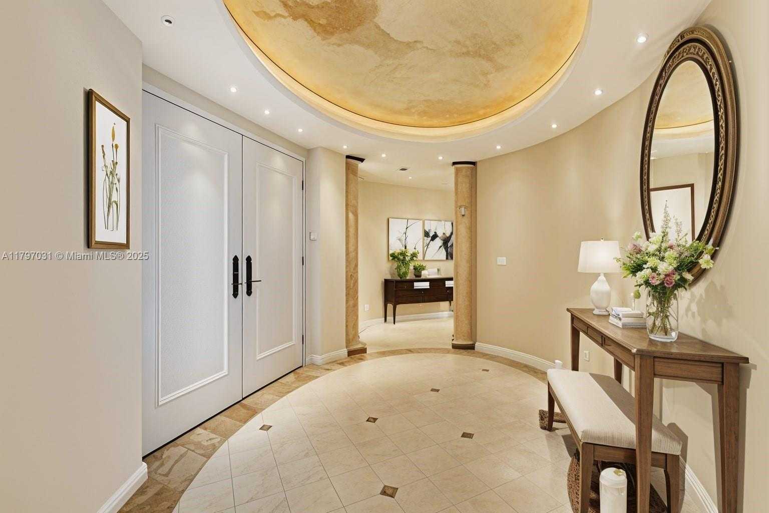 Small Image of 19667 TURNBERRY WAY #16GR, Aventura Number 3
