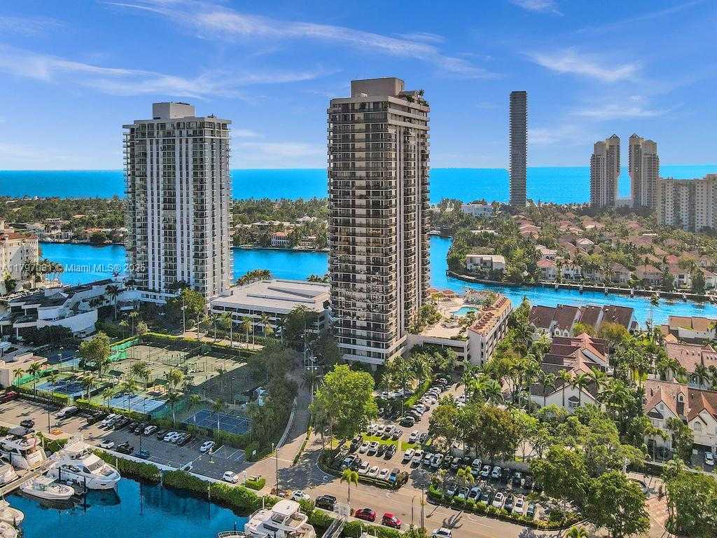 Small Image of 19667 TURNBERRY WAY #16GR, Aventura Number 4