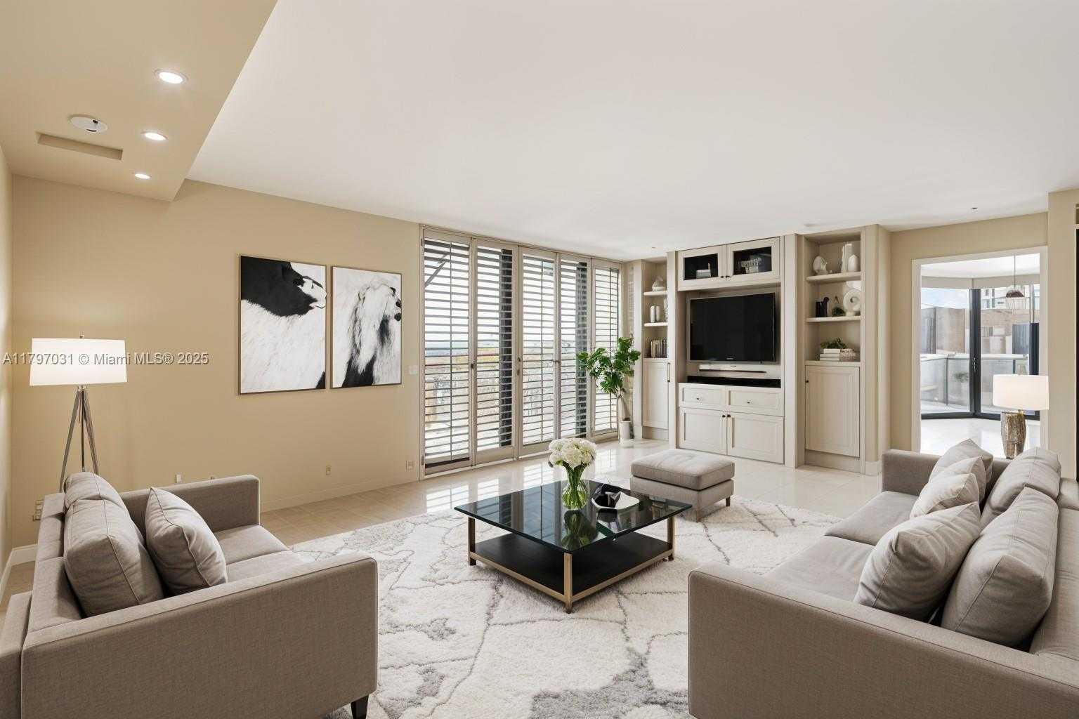 Small Image of 19667 TURNBERRY WAY #16GR, Aventura Number 6