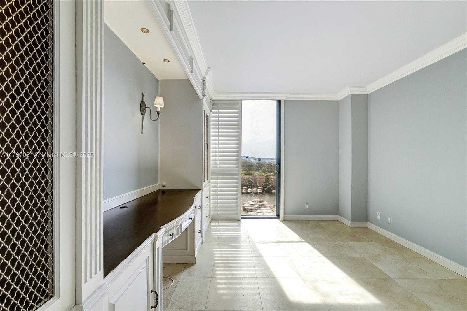 Small Image of 19667 TURNBERRY WAY #16GR, Aventura Number 60