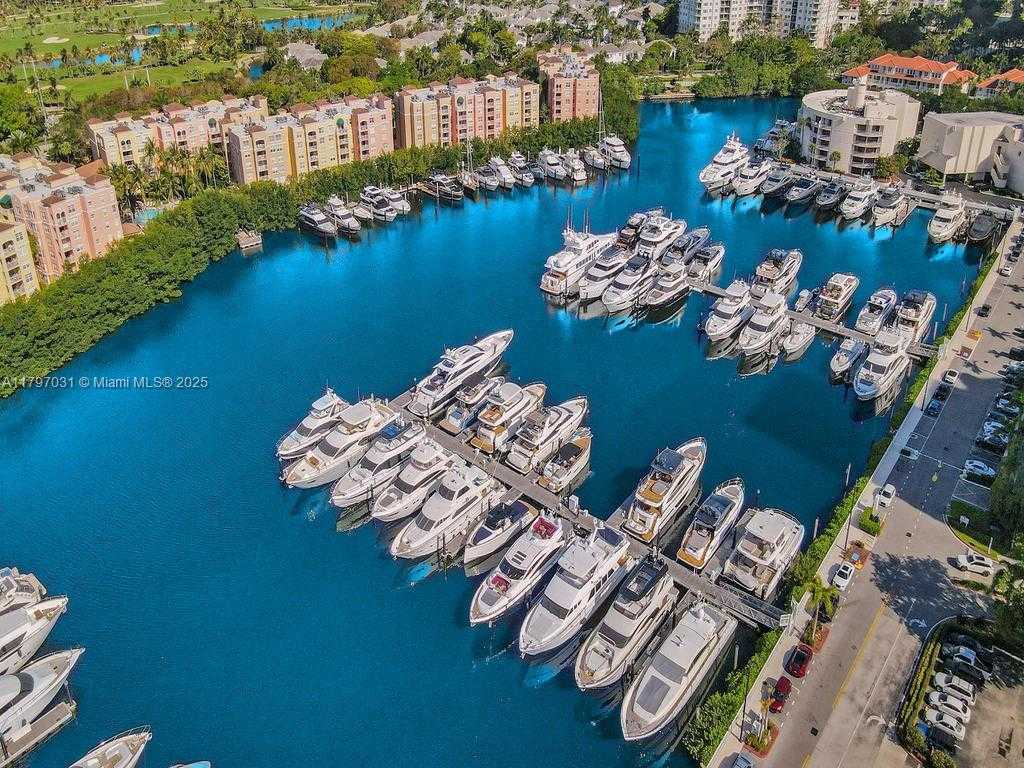 Small Image of 19667 TURNBERRY WAY #16GR, Aventura Number 70