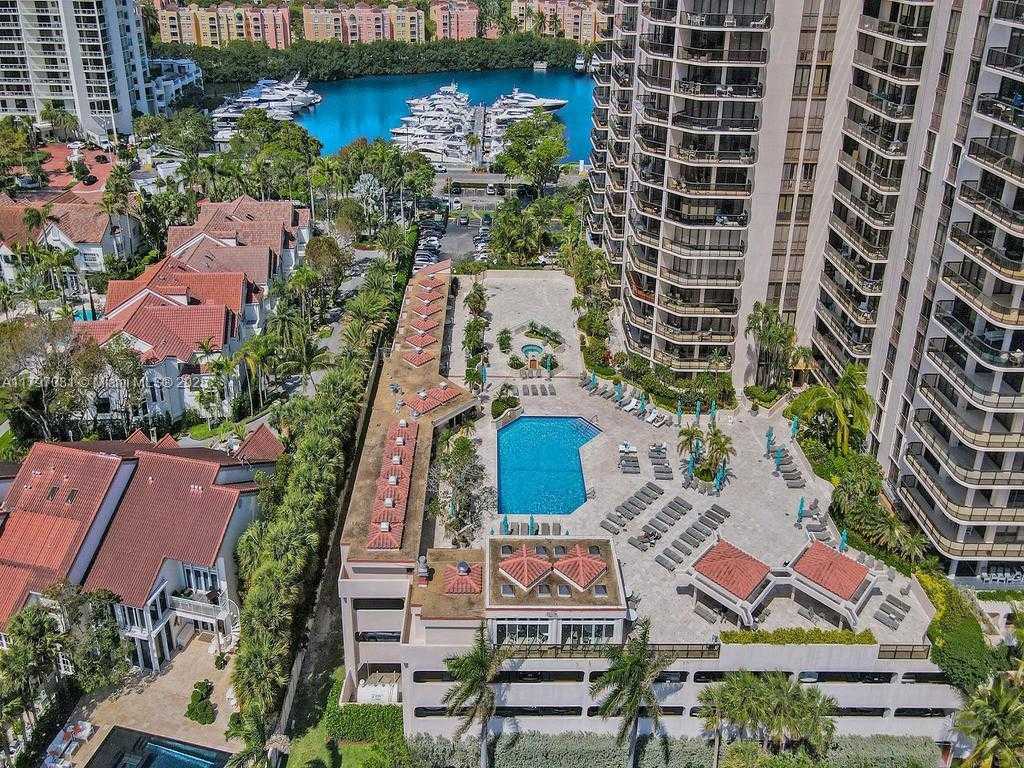 Small Image of 19667 TURNBERRY WAY #16GR, Aventura Number 72