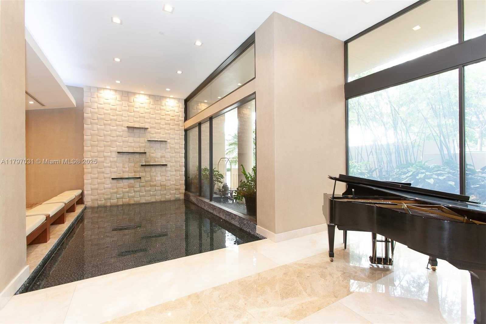 Small Image of 19667 TURNBERRY WAY #16GR, Aventura Number 78