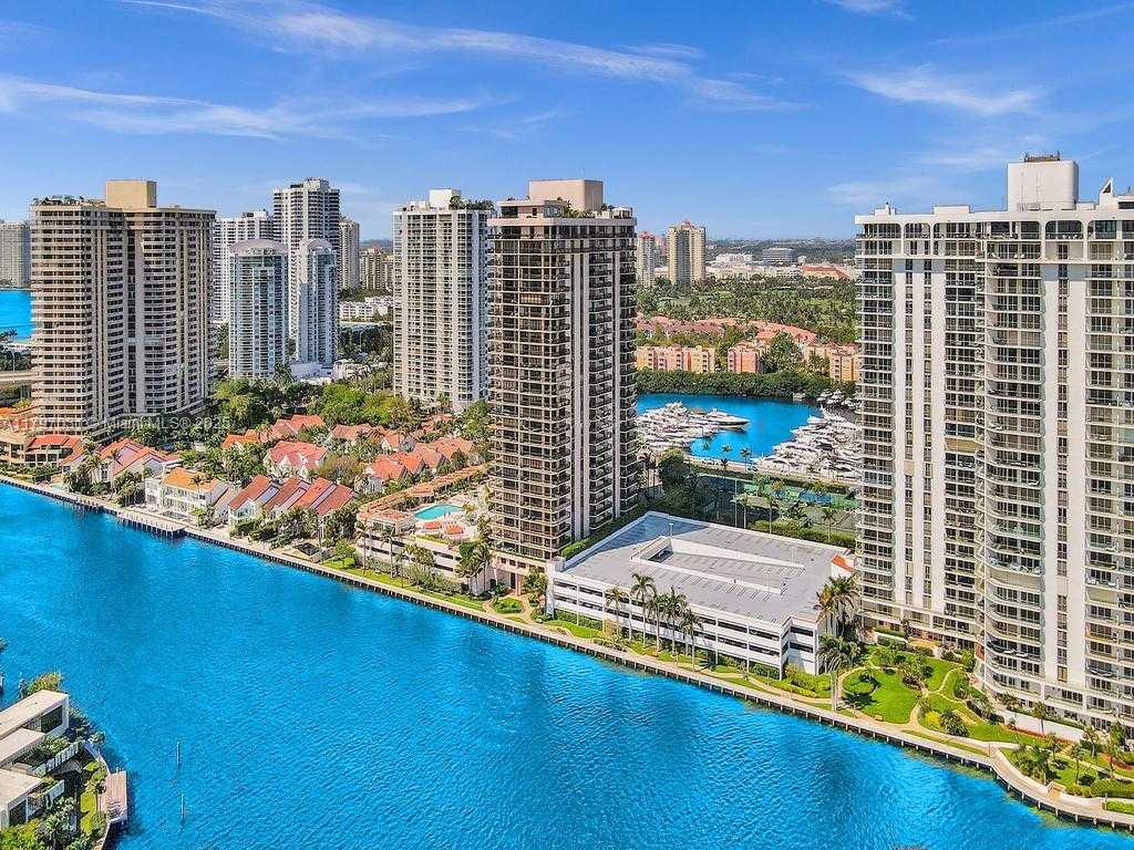 Small Image of 19667 TURNBERRY WAY #16GR, Aventura Number 90