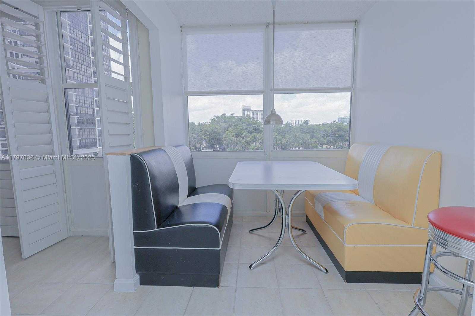 Small Image of 1865 BRICKELL AVE #A514, Miami Number 5