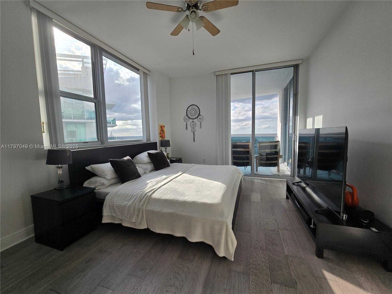 Small Image of 2641 NORTH FLAMINGO RD #2601N, Sunrise Number 15