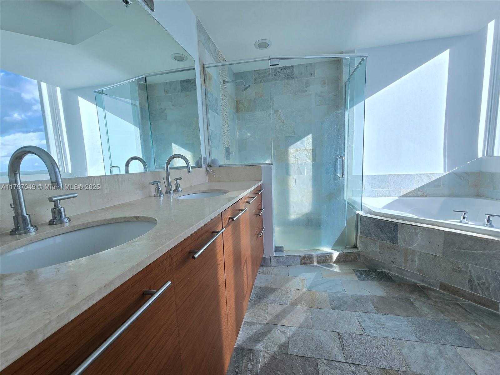 Small Image of 2641 NORTH FLAMINGO RD #2601N, Sunrise Number 16