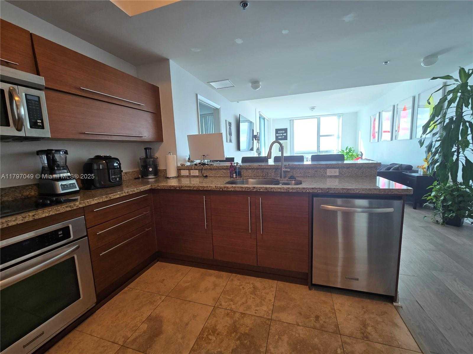 Small Image of 2641 NORTH FLAMINGO RD #2601N, Sunrise Number 5