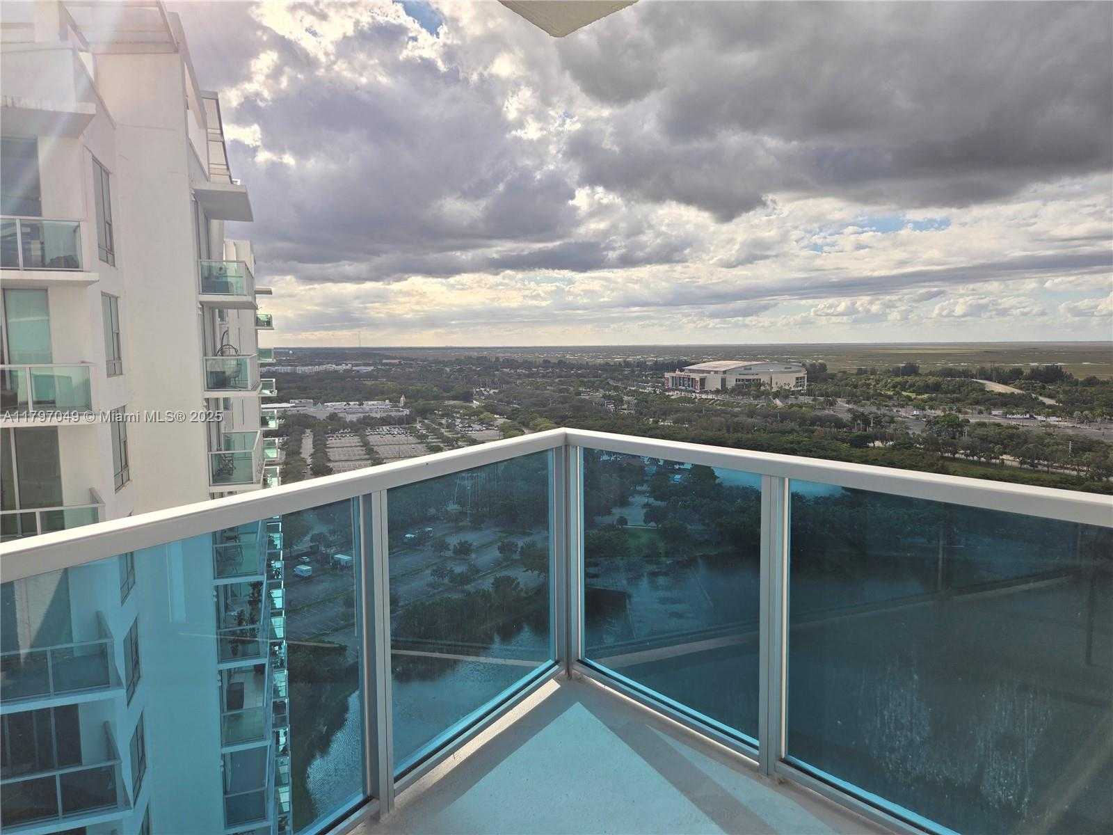 Small Image of 2641 NORTH FLAMINGO RD #2601N, Sunrise Number 8