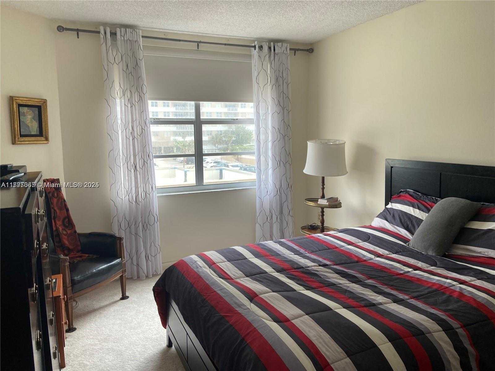 Small Image of 1980 SOUTH OCEAN DR #2B, Hallandale Beach Number 10