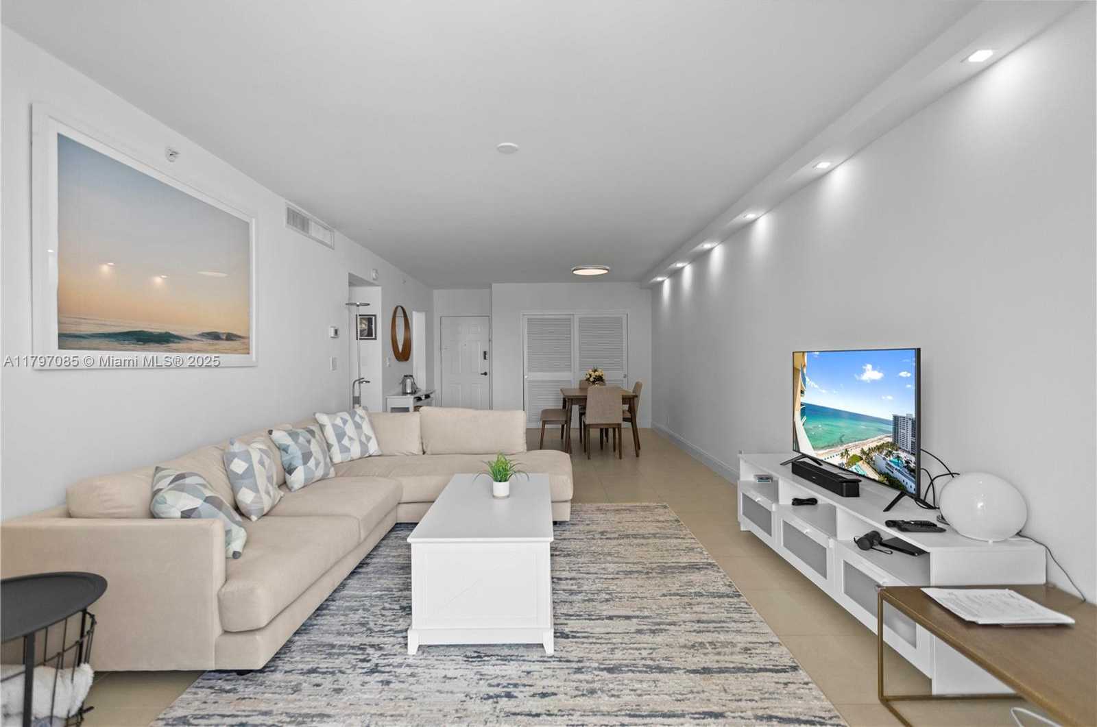 Small Image of 2501 SOUTH OCEAN DR #1614, Hollywood Number 10