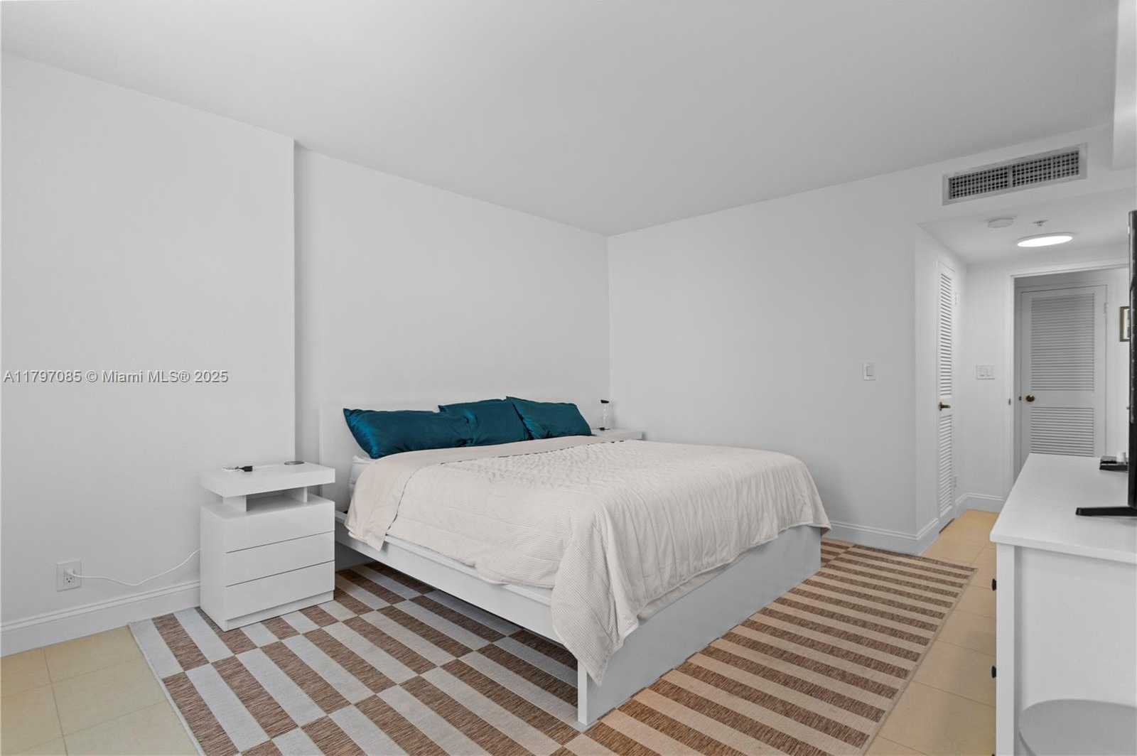 Small Image of 2501 SOUTH OCEAN DR #1614, Hollywood Number 15
