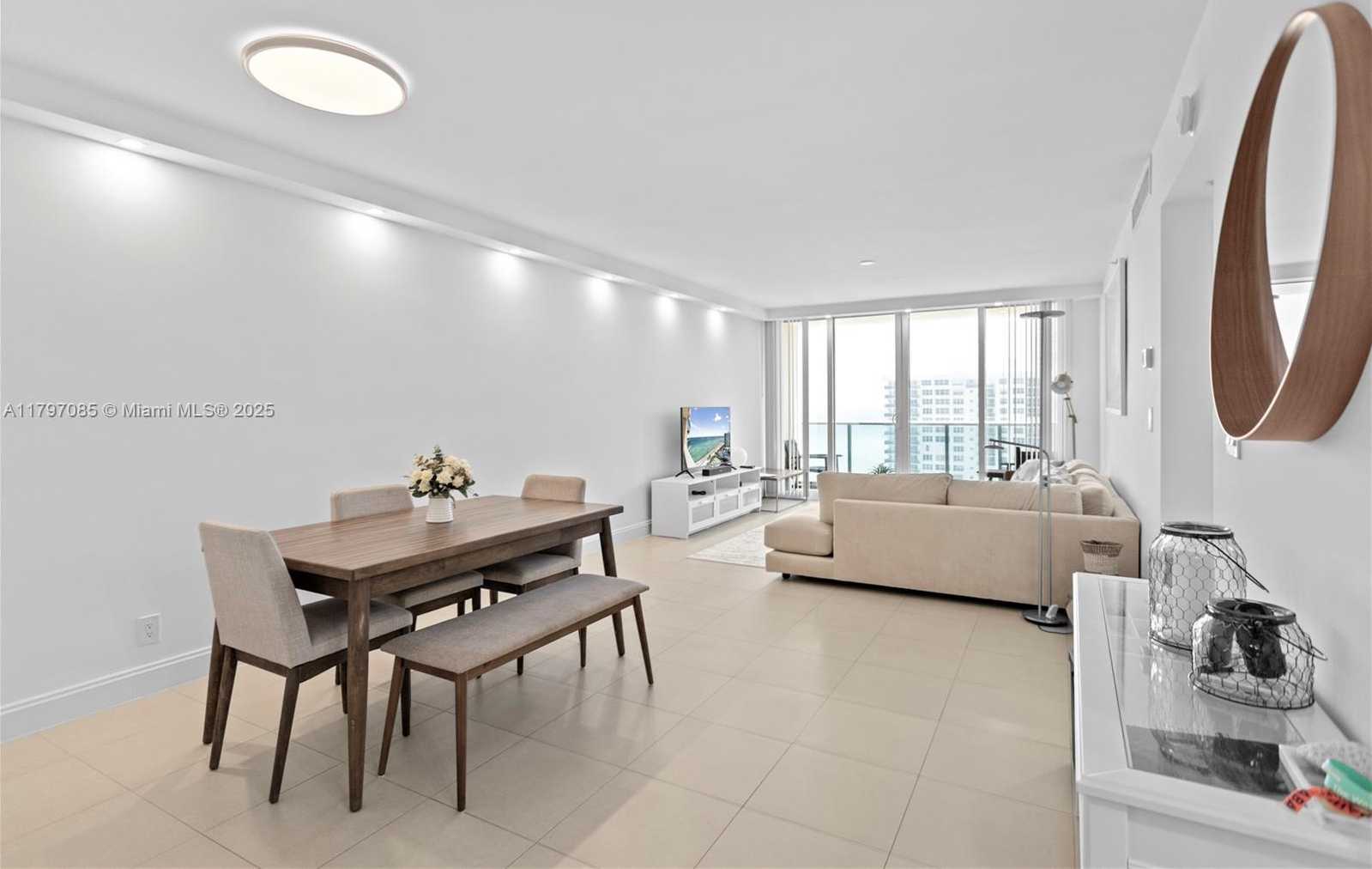 Small Image of 2501 SOUTH OCEAN DR #1614, Hollywood Number 5