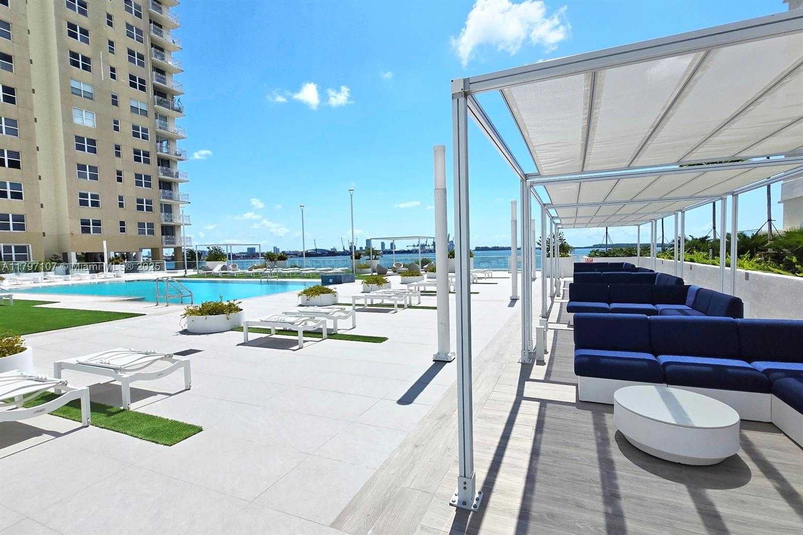 Small Image of 770 CLAUGHTON ISLAND DR #PH-26, Miami Number 15