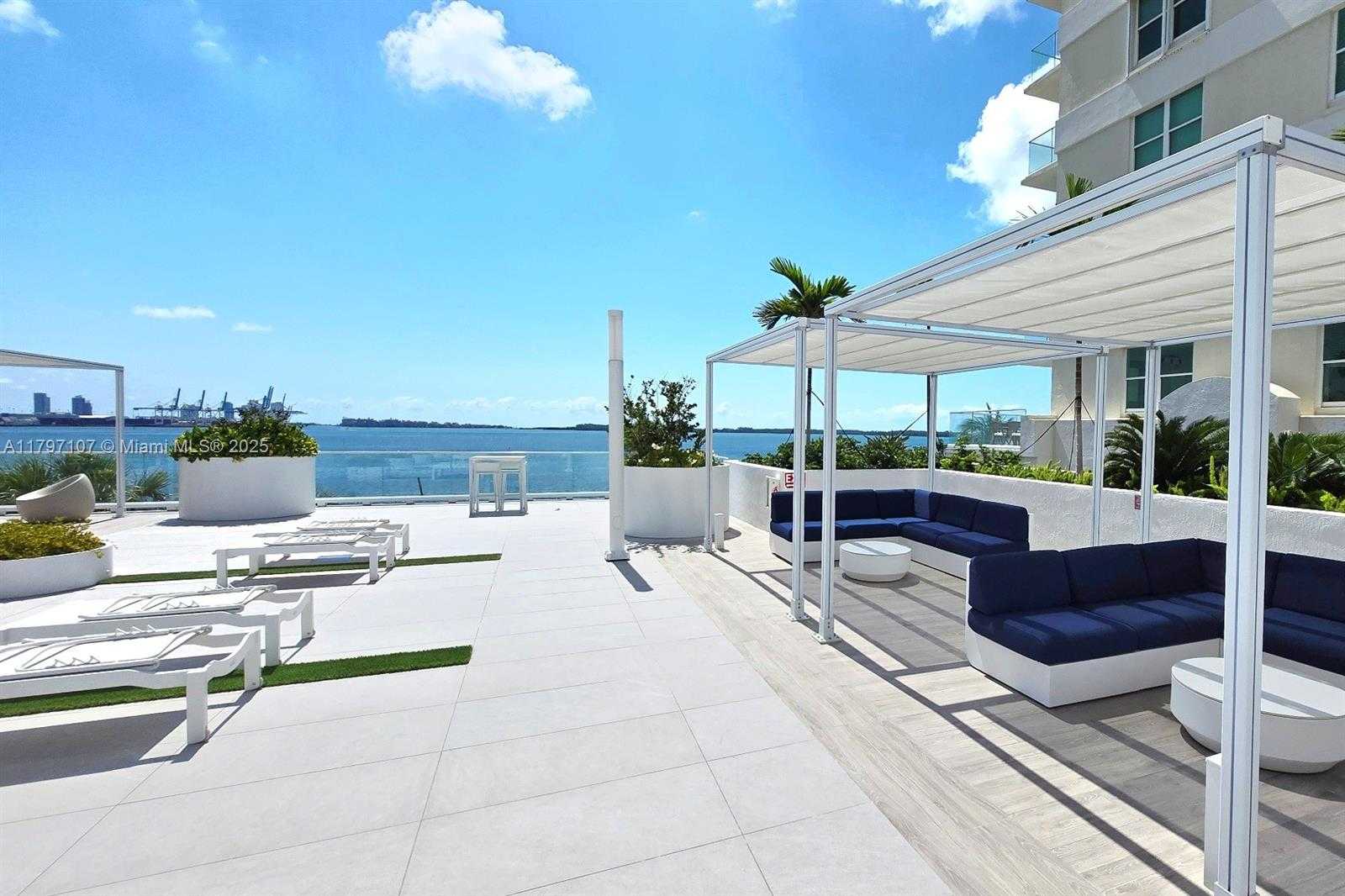 Small Image of 770 CLAUGHTON ISLAND DR #PH-26, Miami Number 18
