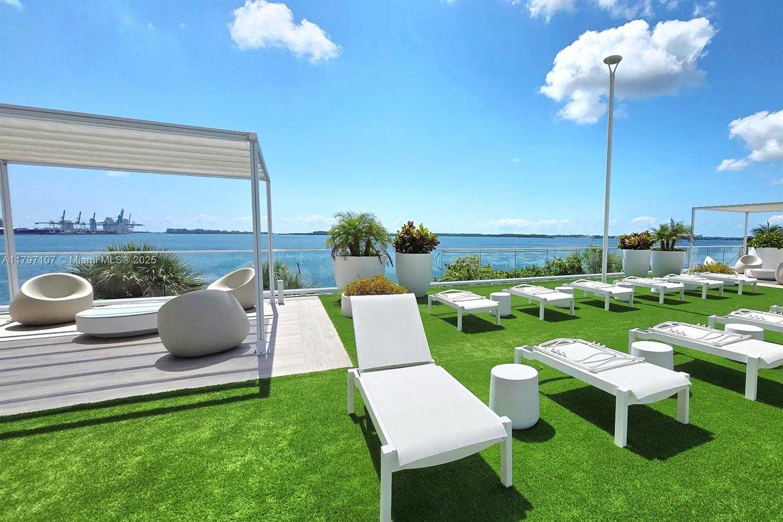Small Image of 770 CLAUGHTON ISLAND DR #PH-26, Miami Number 22