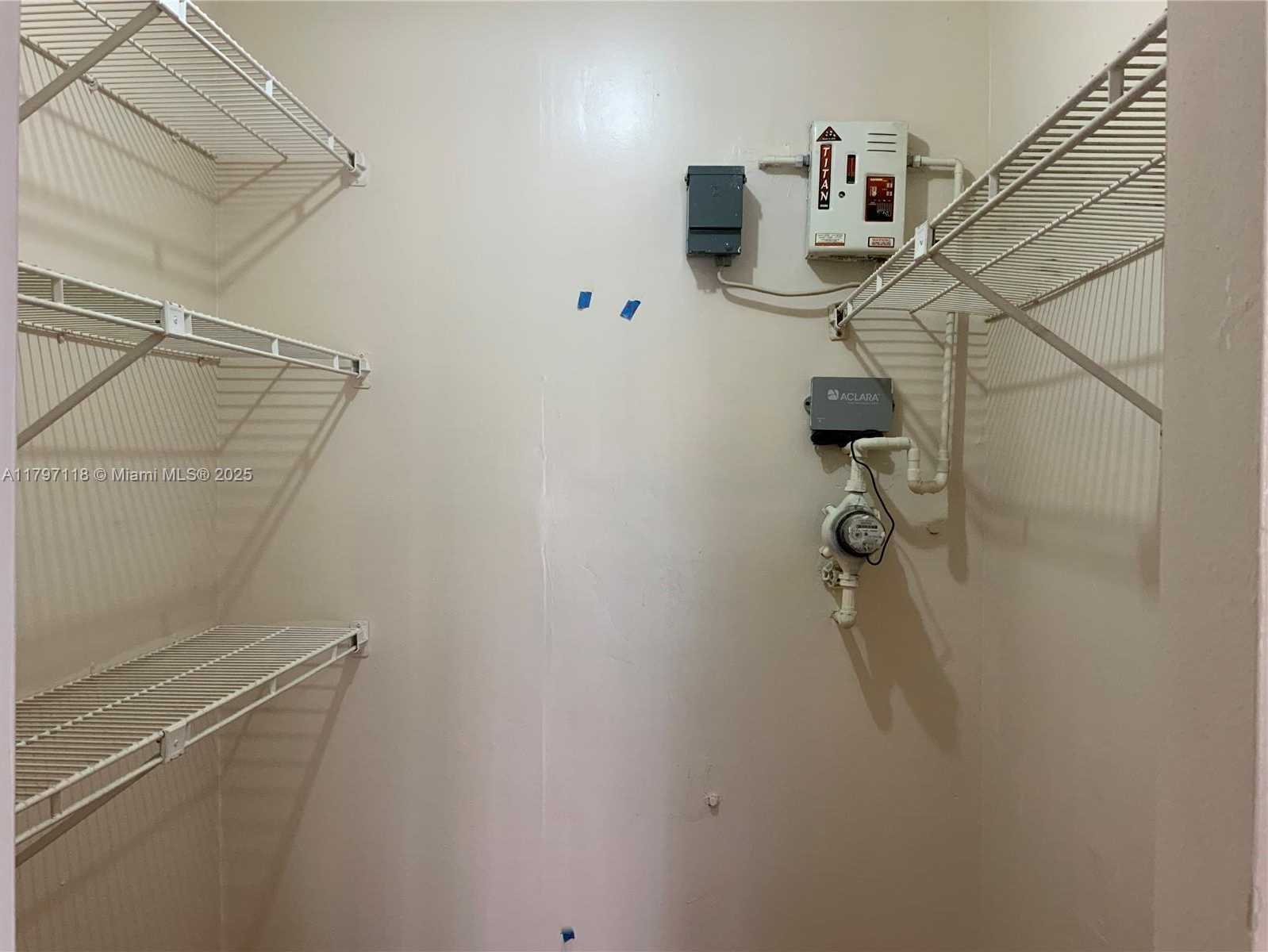 Small Image of 8180 GENEVA CT #224, Doral Number 9