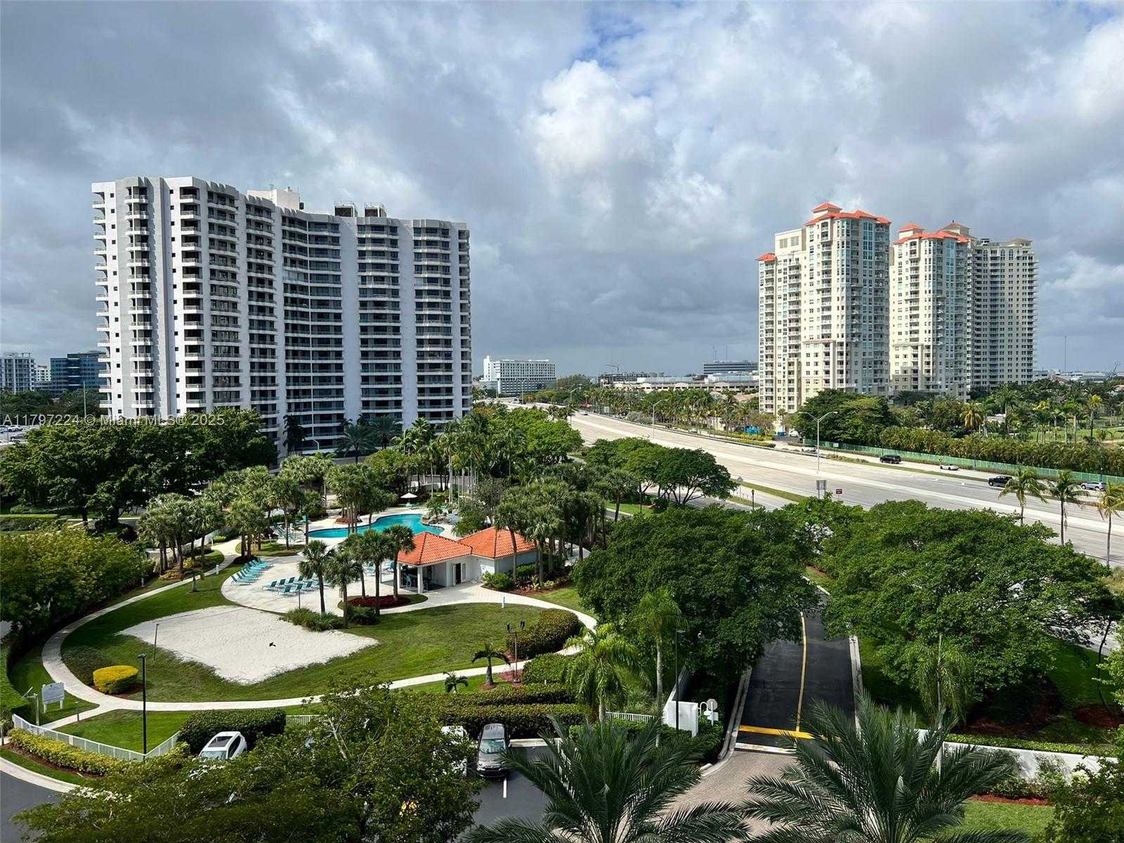 Small Image of 3300 NORTH EAST 192ND ST #803, Aventura Number 2