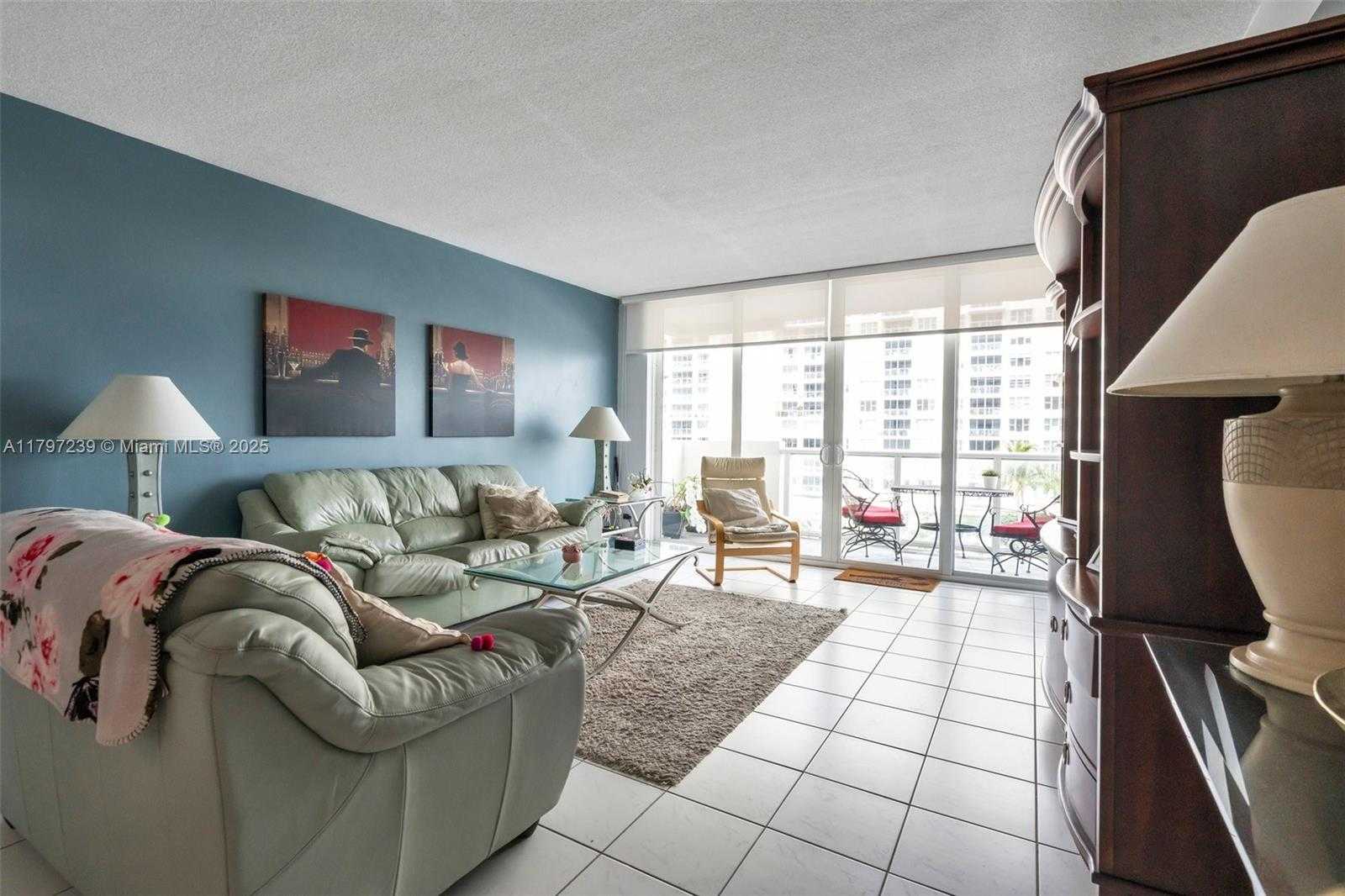 Small Image of 5601 COLLINS AVE #615, Miami Beach Number 10