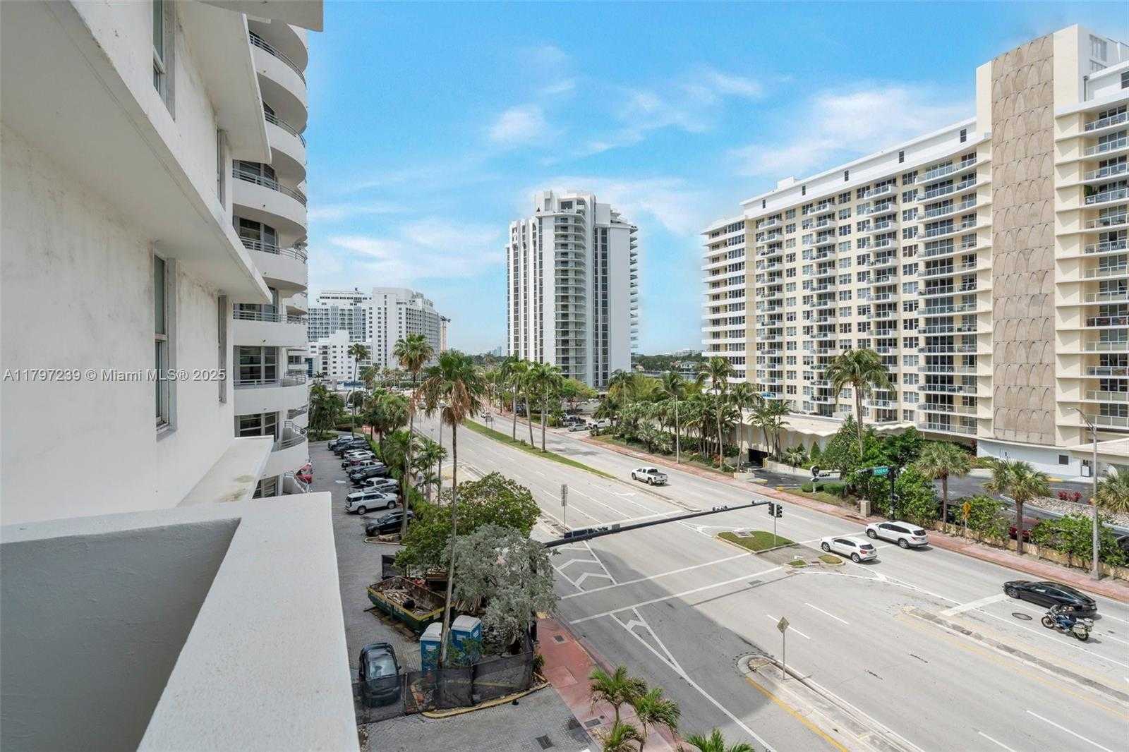 Small Image of 5601 COLLINS AVE #615, Miami Beach Number 6