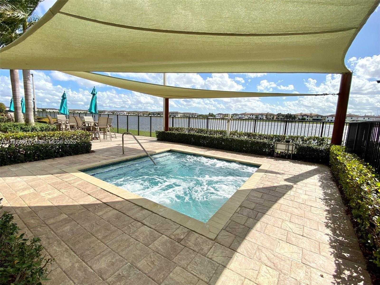 Small Image of 10607 WEST 34TH CT, Hialeah Number 18