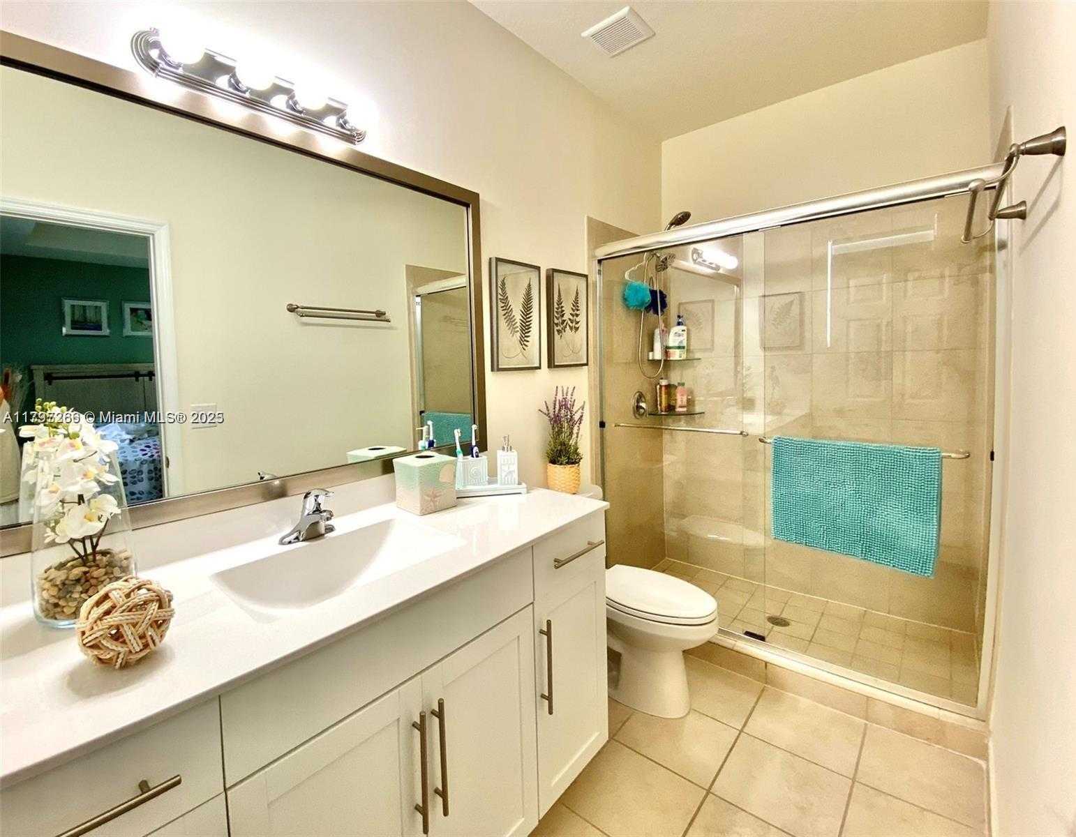 Small Image of 10607 WEST 34TH CT, Hialeah Number 7