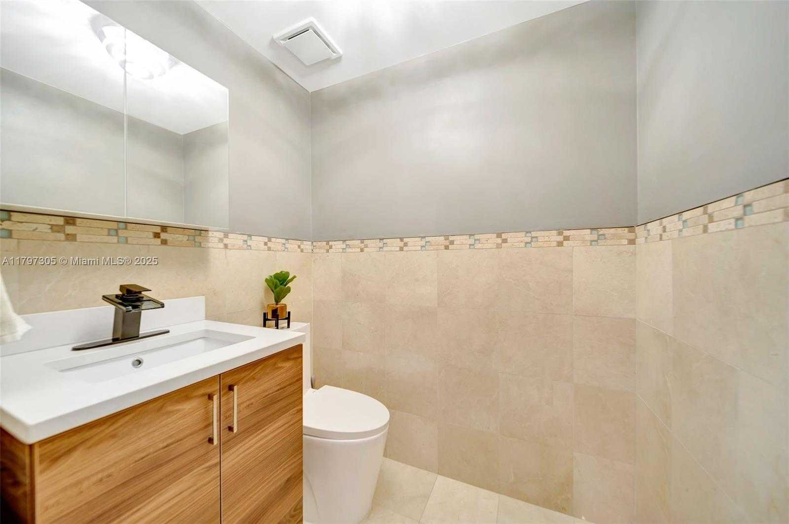 Small Image of 6051 NORTH OCEAN DR #603, Hollywood Number 14