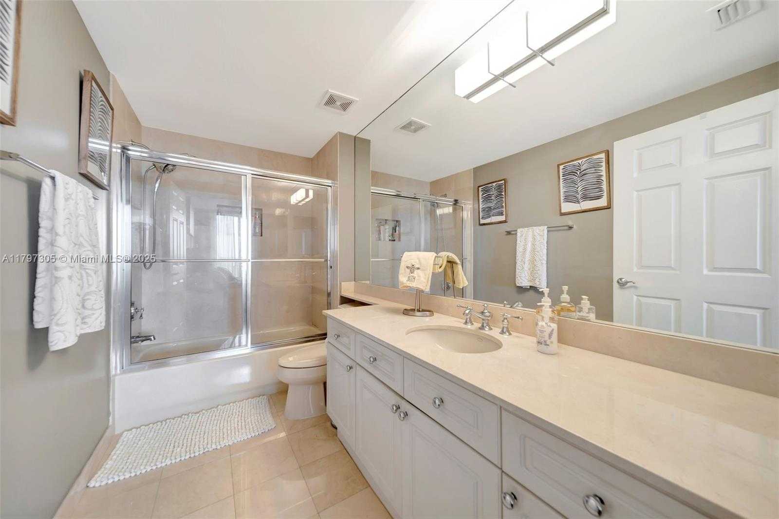 Small Image of 6051 NORTH OCEAN DR #603, Hollywood Number 35