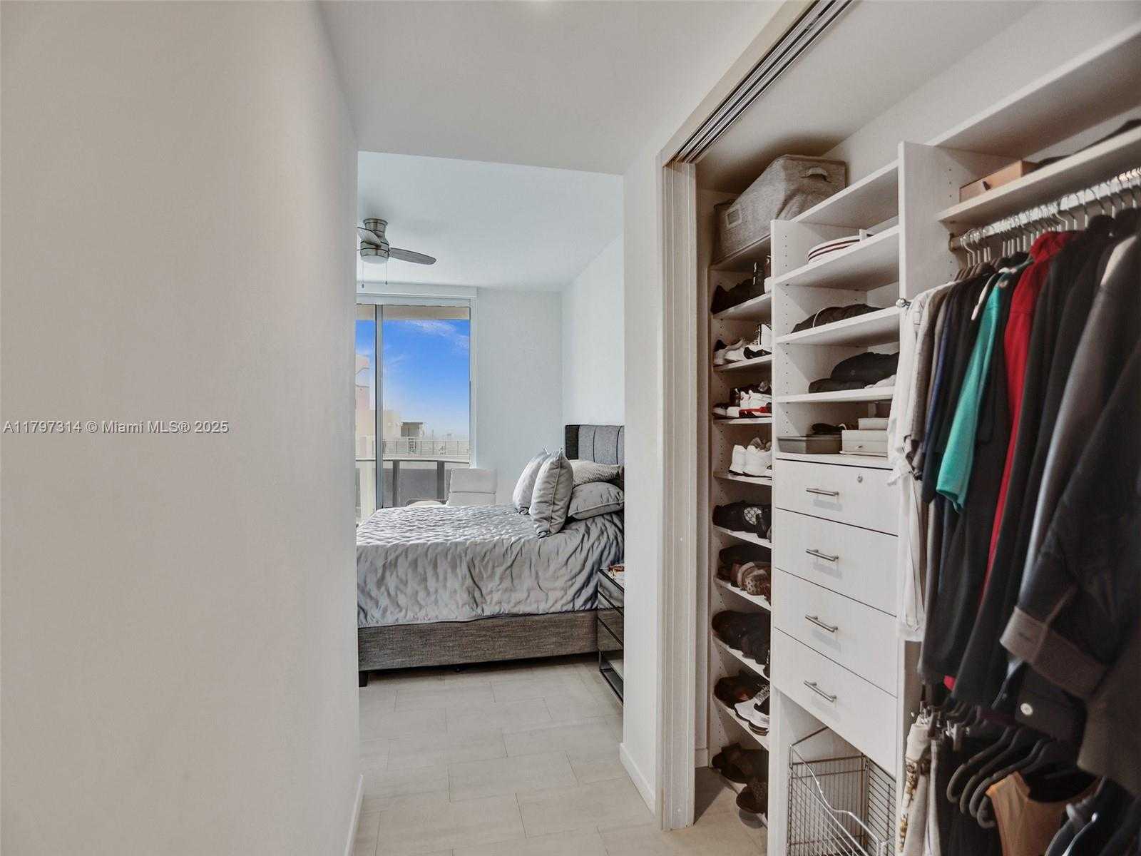 Small Image of 1000 BRICKELL PLZ #PH5103, Miami Number 11