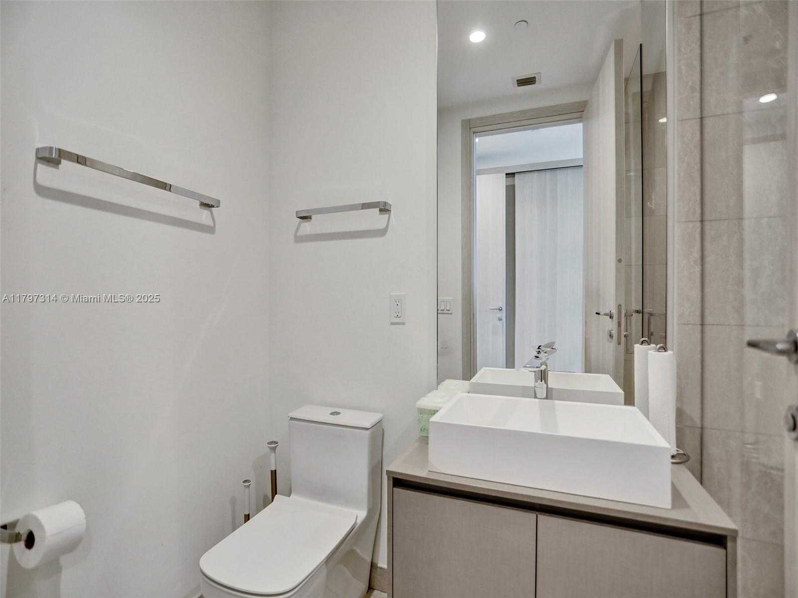 Small Image of 1000 BRICKELL PLZ #PH5103, Miami Number 28