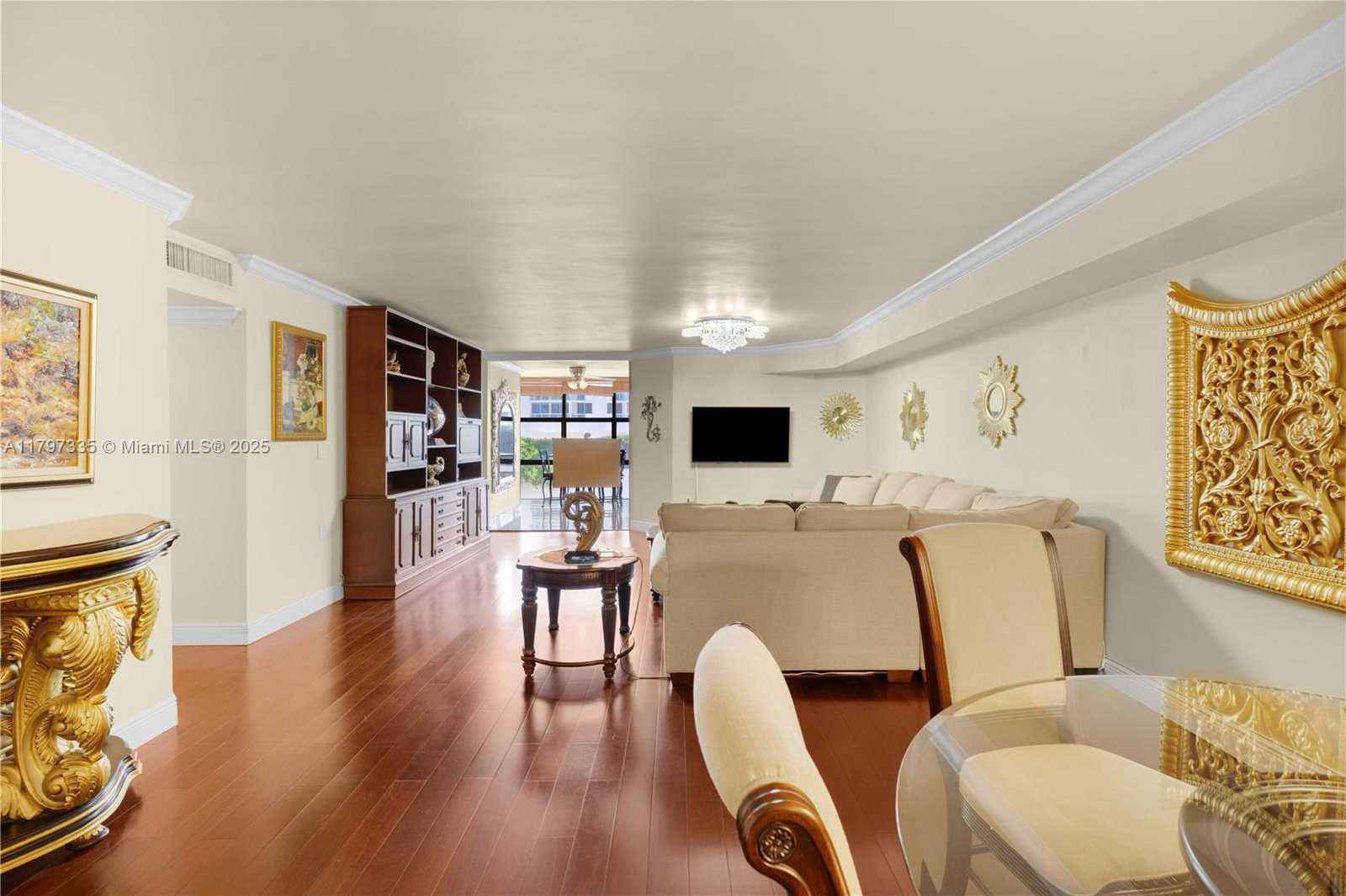 Small Image of 6423 COLLINS AVE #703, Miami Beach Number 10