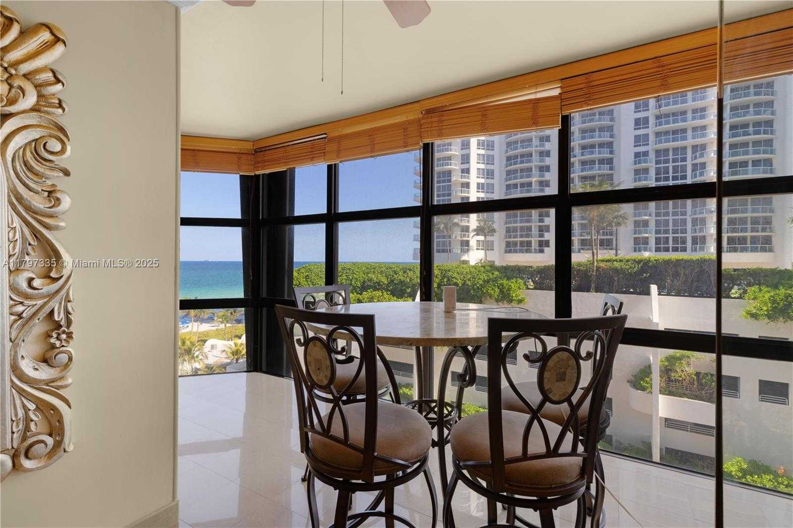 Small Image of 6423 COLLINS AVE #703, Miami Beach Number 16