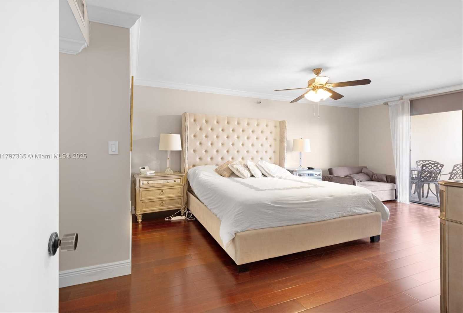 Small Image of 6423 COLLINS AVE #703, Miami Beach Number 28