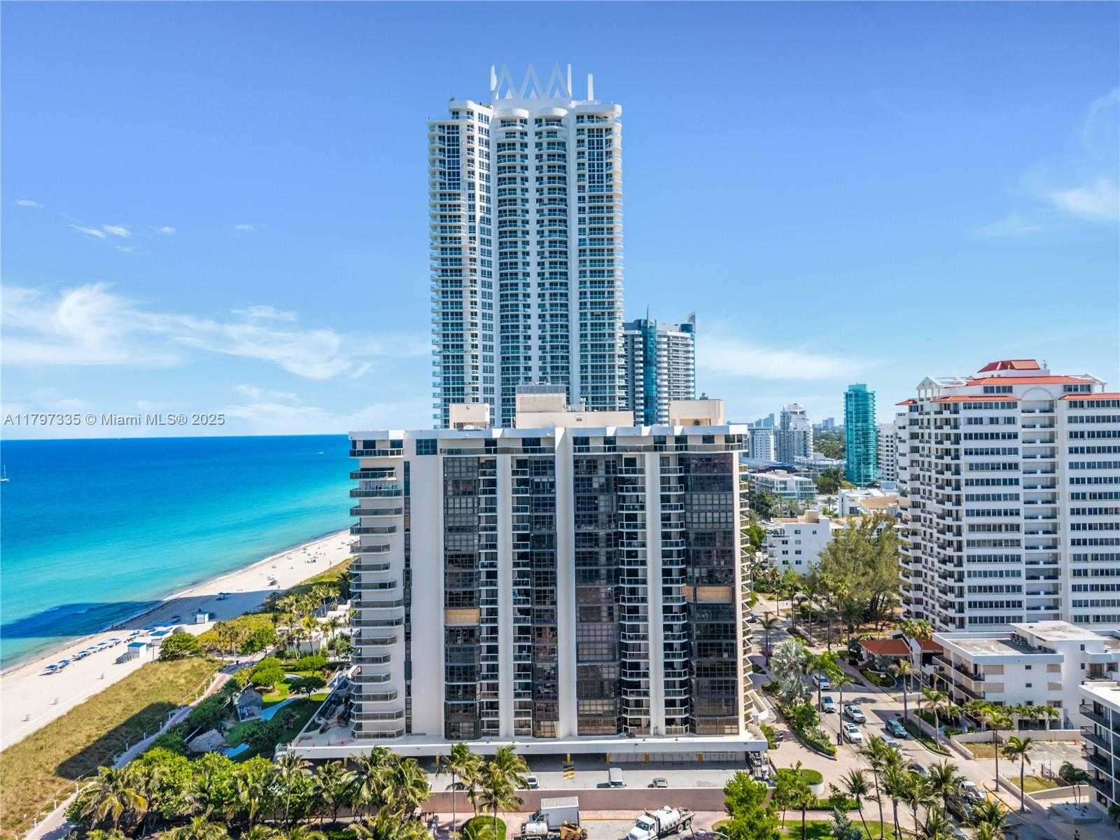Small Image of 6423 COLLINS AVE #703, Miami Beach Number 3