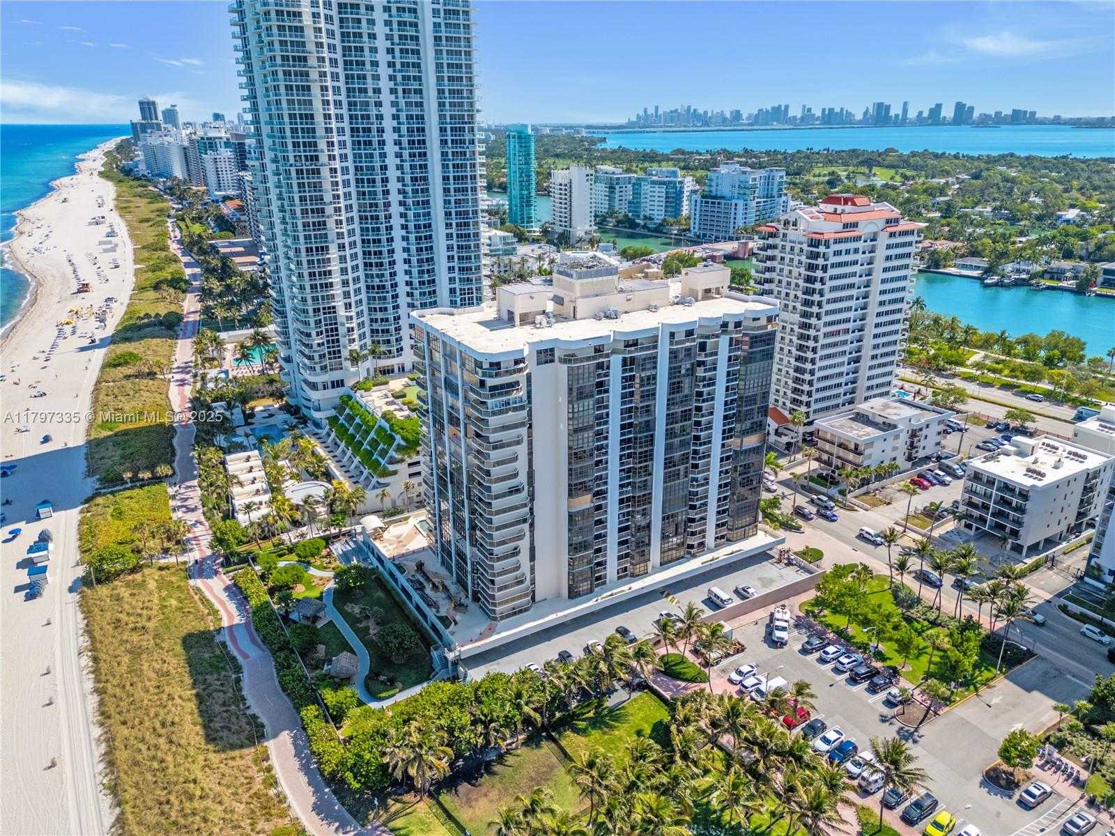 Small Image of 6423 COLLINS AVE #703, Miami Beach Number 4