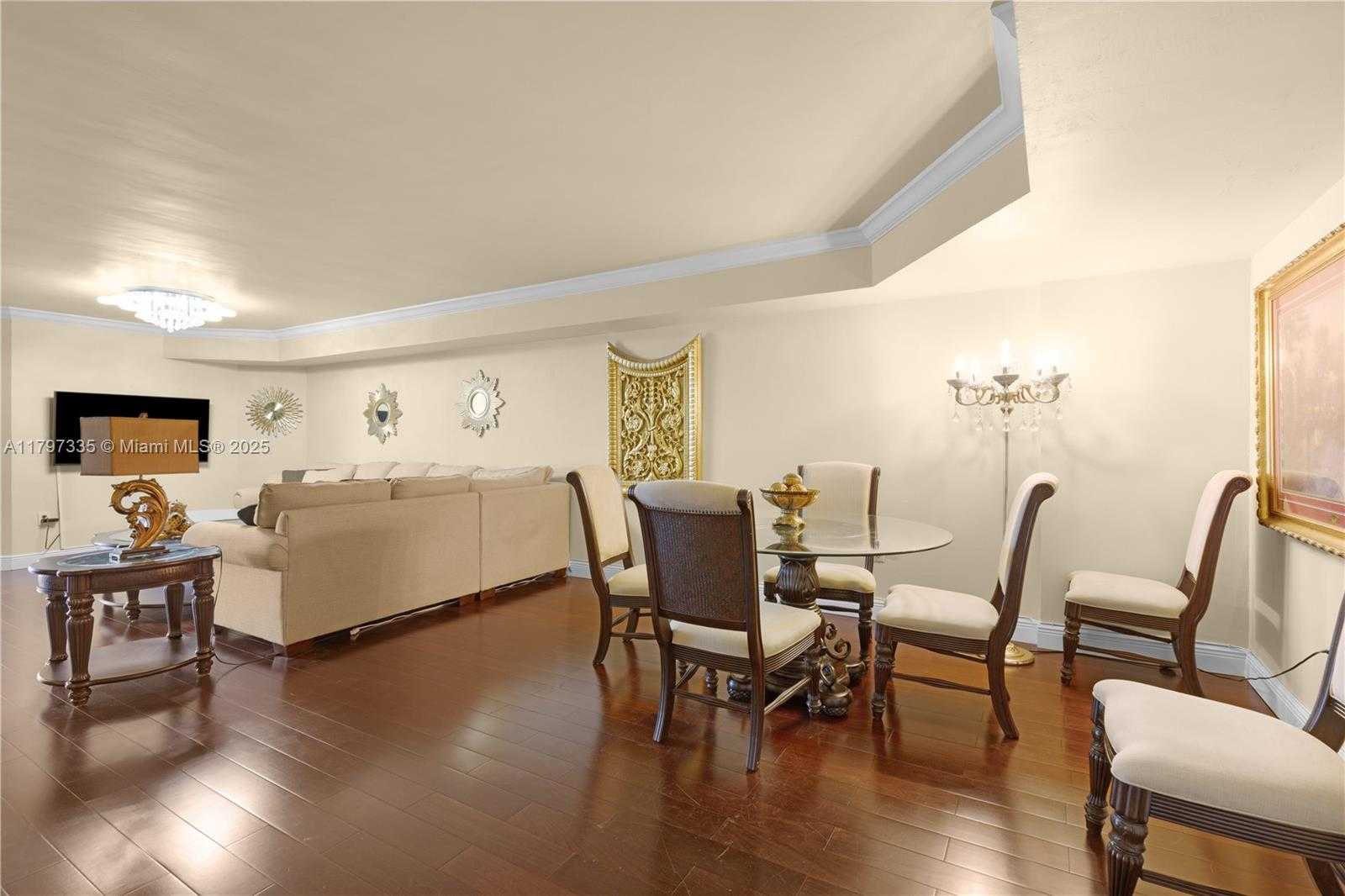 Small Image of 6423 COLLINS AVE #703, Miami Beach Number 9