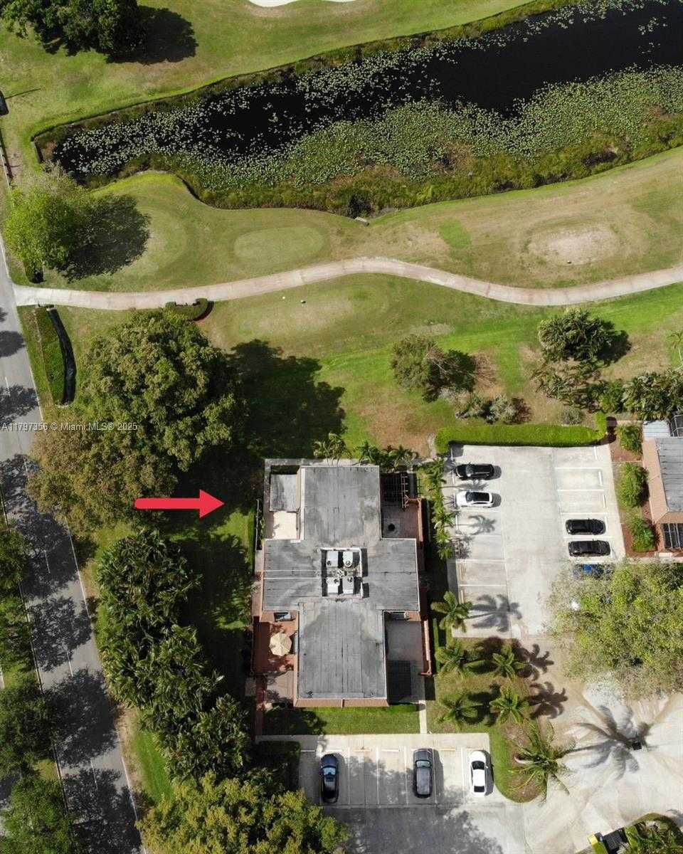Small Image of 9136 SW 20th Pl, Davie, FL 33324, USA Number 48