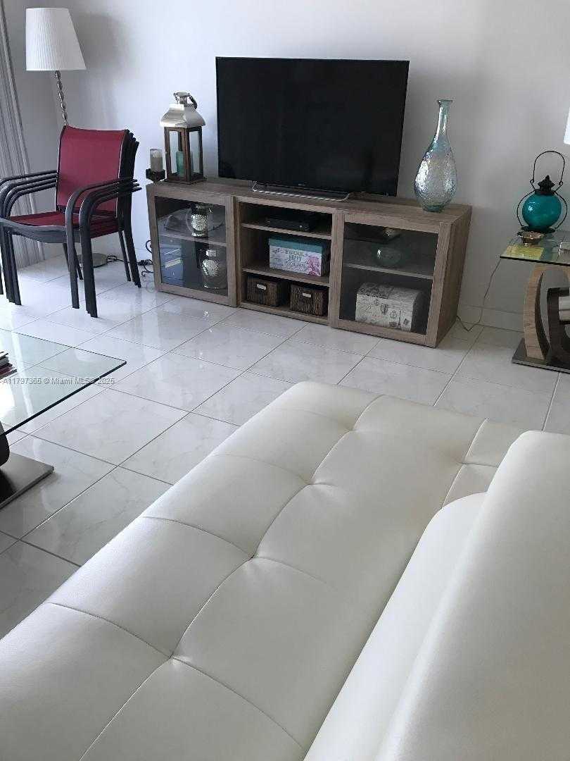 Small Image of 2030 SOUTH OCEAN DR #2223, Hallandale Beach Number 19