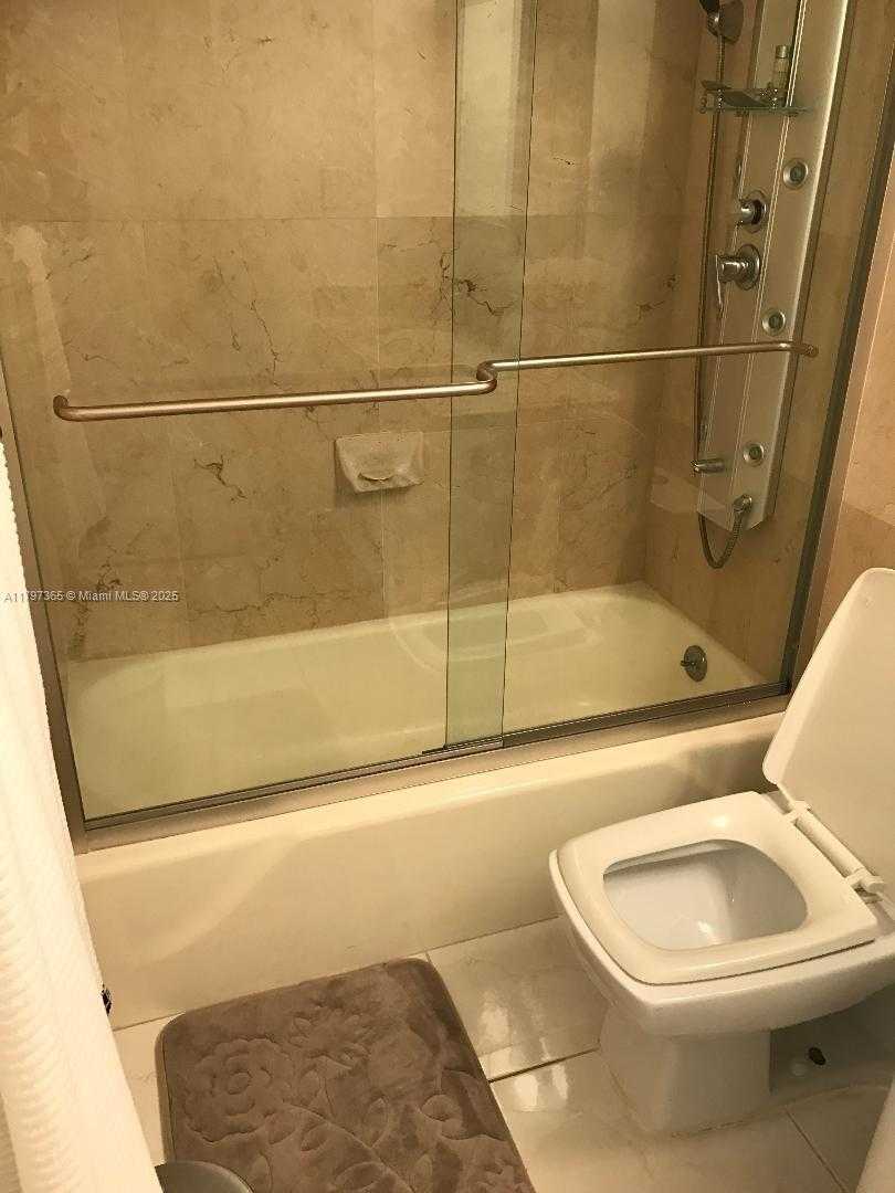 Small Image of 2030 SOUTH OCEAN DR #2223, Hallandale Beach Number 23