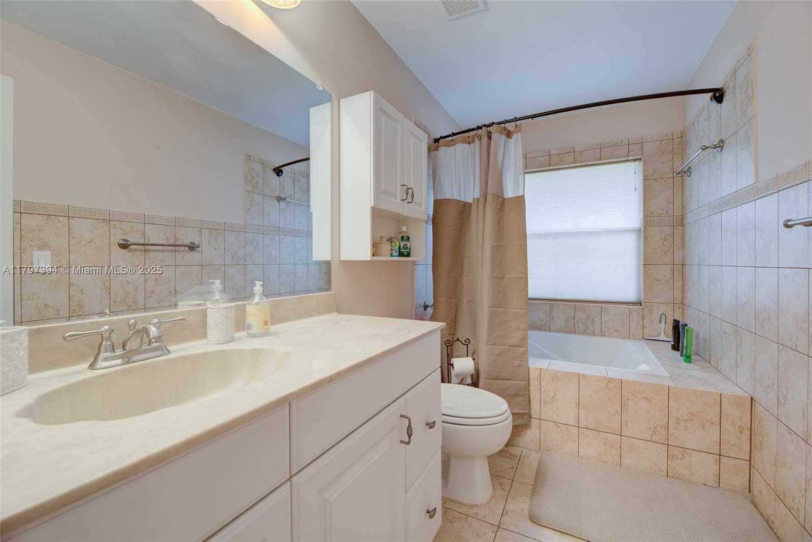 Small Image of 1248 WEST LAKES DR, Deerfield Beach Number 20