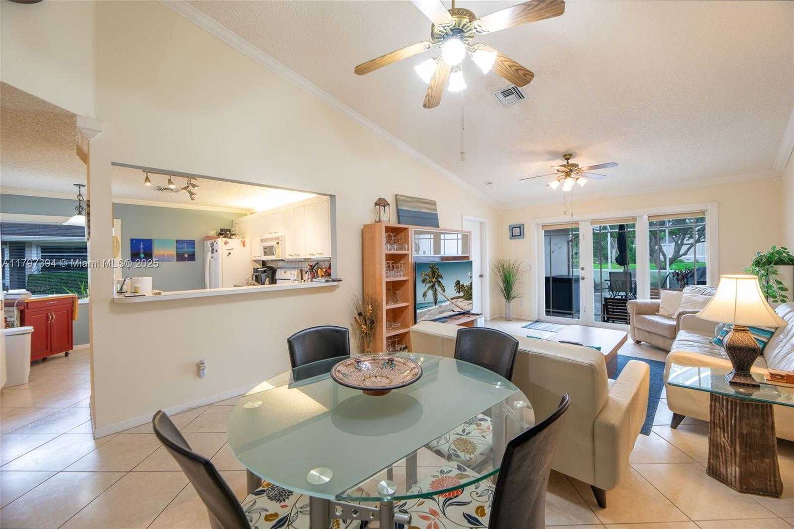 Small Image of 1248 WEST LAKES DR, Deerfield Beach Number 7