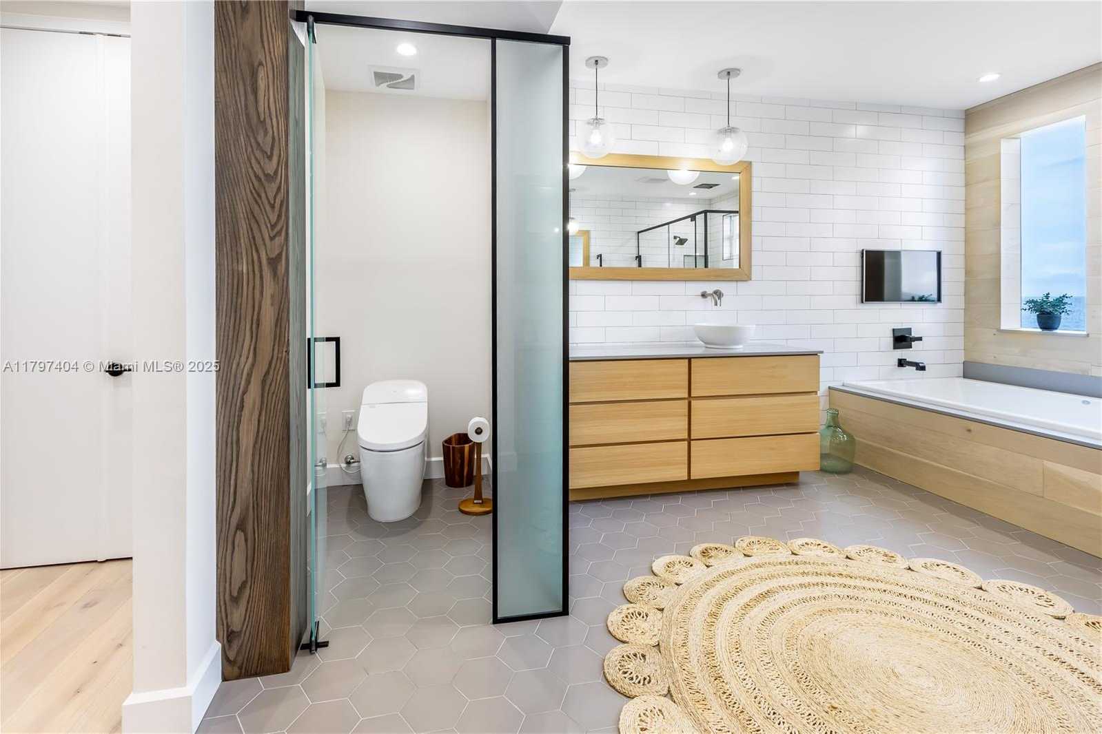 Small Image of 2120 NORTH OCEAN BLVD #VII, Fort Lauderdale Number 40