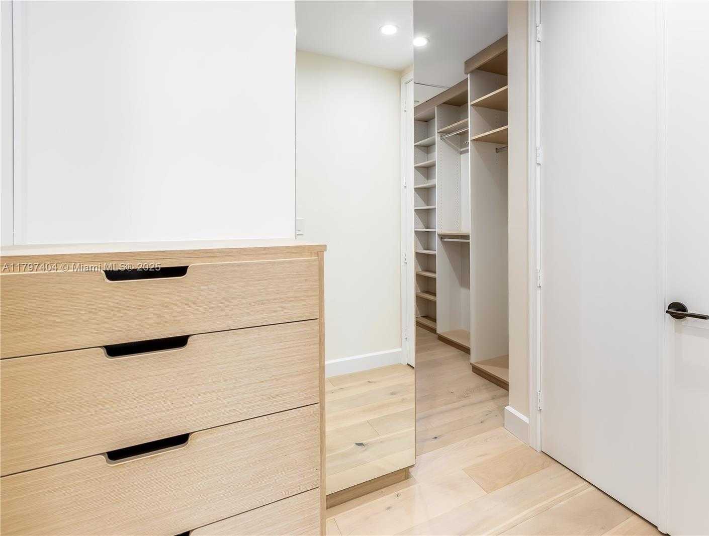 Small Image of 2120 NORTH OCEAN BLVD #VII, Fort Lauderdale Number 44