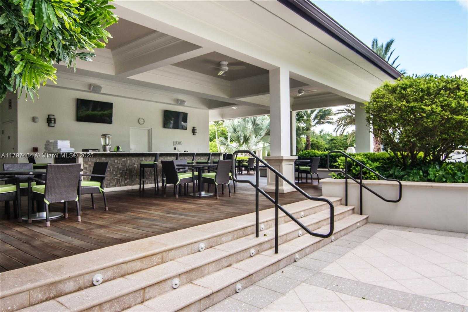 Small Image of 2800 ISLAND BLVD #703, Aventura Number 24