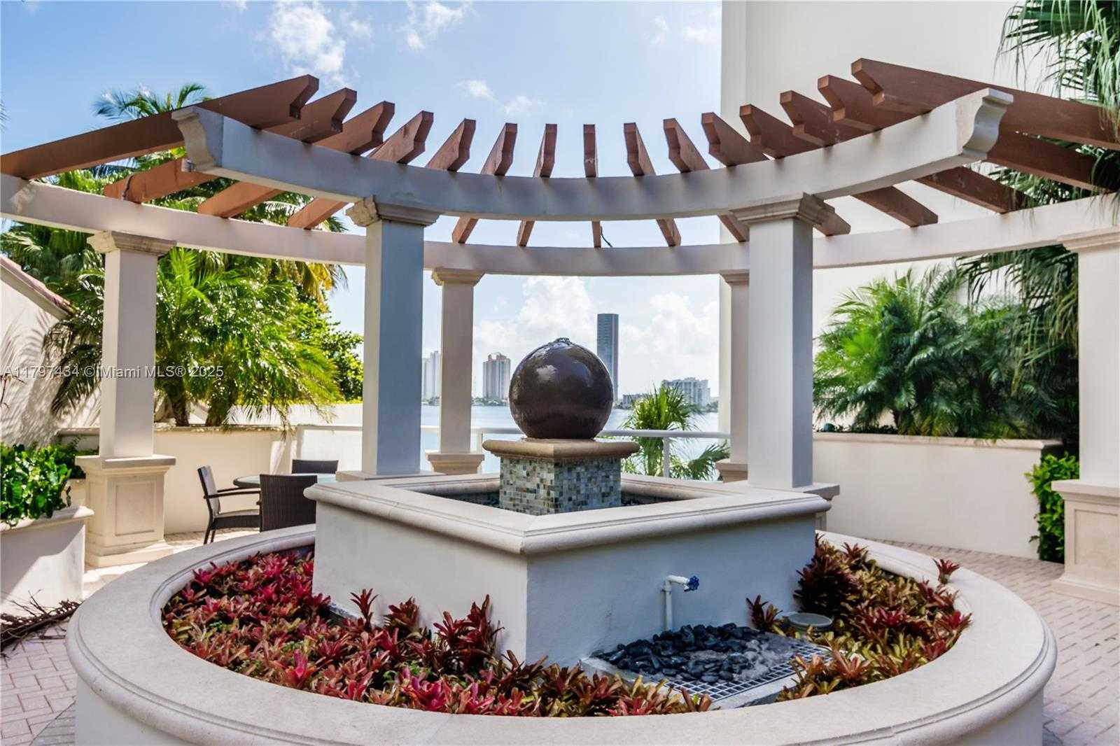 Small Image of 2800 ISLAND BLVD #703, Aventura Number 26