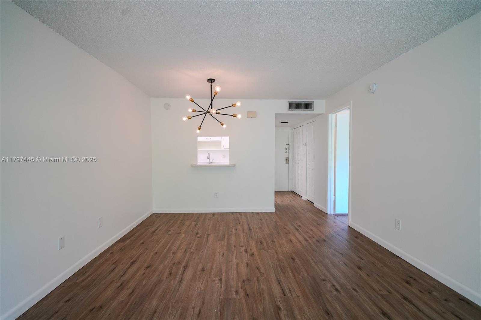 Small Image of 14201 NORTH KENDALL DR #411D, Miami Number 5