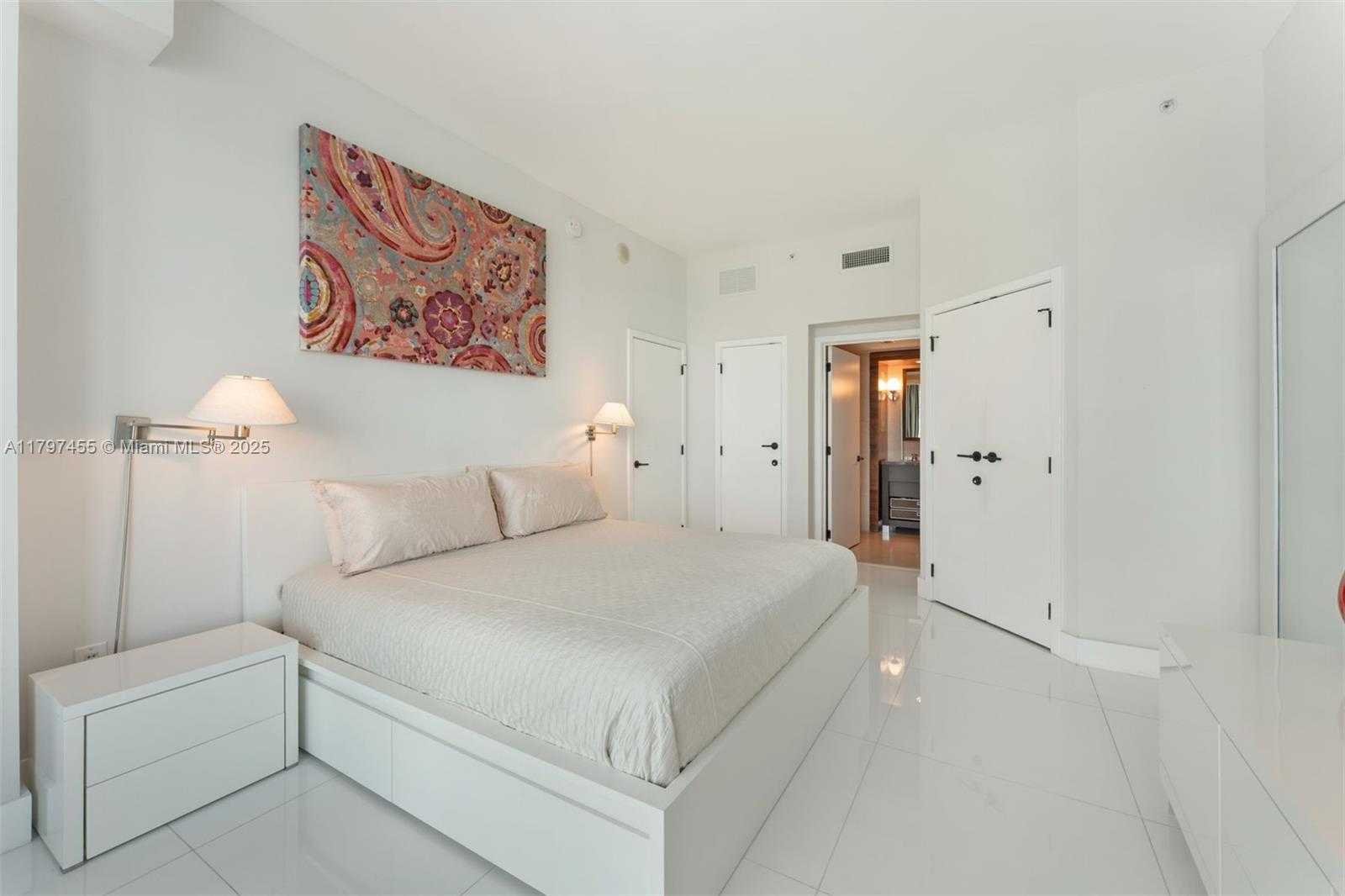 Small Image of 6801 COLLINS AVE #PH10, Miami Beach Number 6