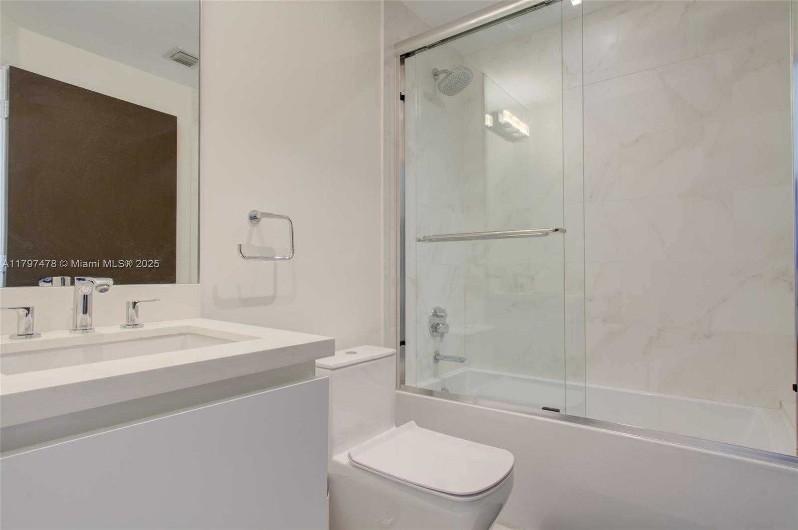Small Image of 701 CRANDON BLVD #402, Key Biscayne Number 16